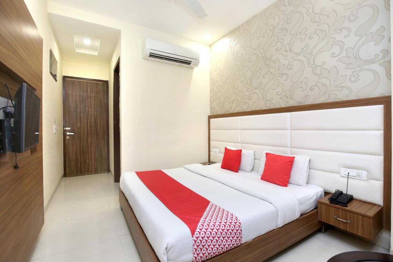 Capital O 8510 Welcome Inn Amritsar Bagian luar foto