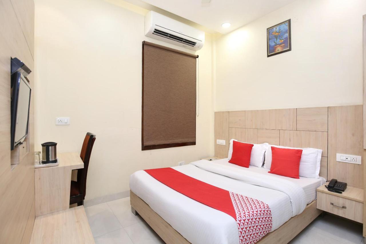 Capital O 8510 Welcome Inn Amritsar Bagian luar foto