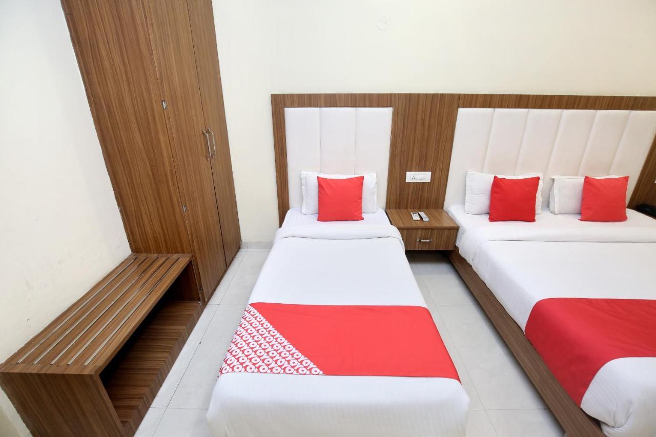 Capital O 8510 Welcome Inn Amritsar Bagian luar foto