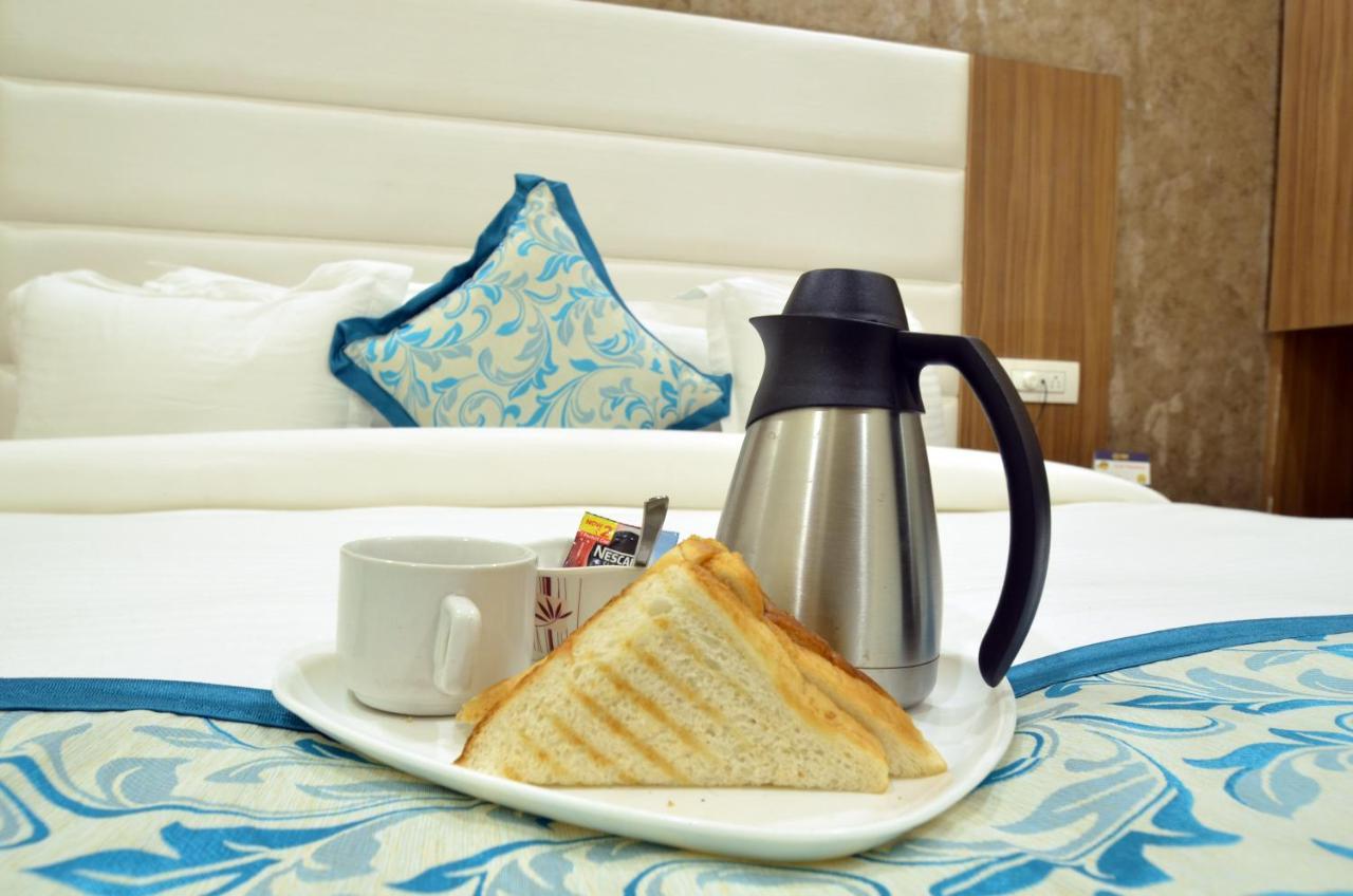 Capital O 8510 Welcome Inn Amritsar Bagian luar foto