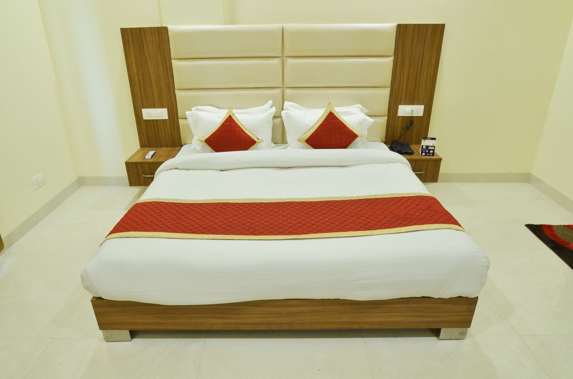 Capital O 8510 Welcome Inn Amritsar Bagian luar foto